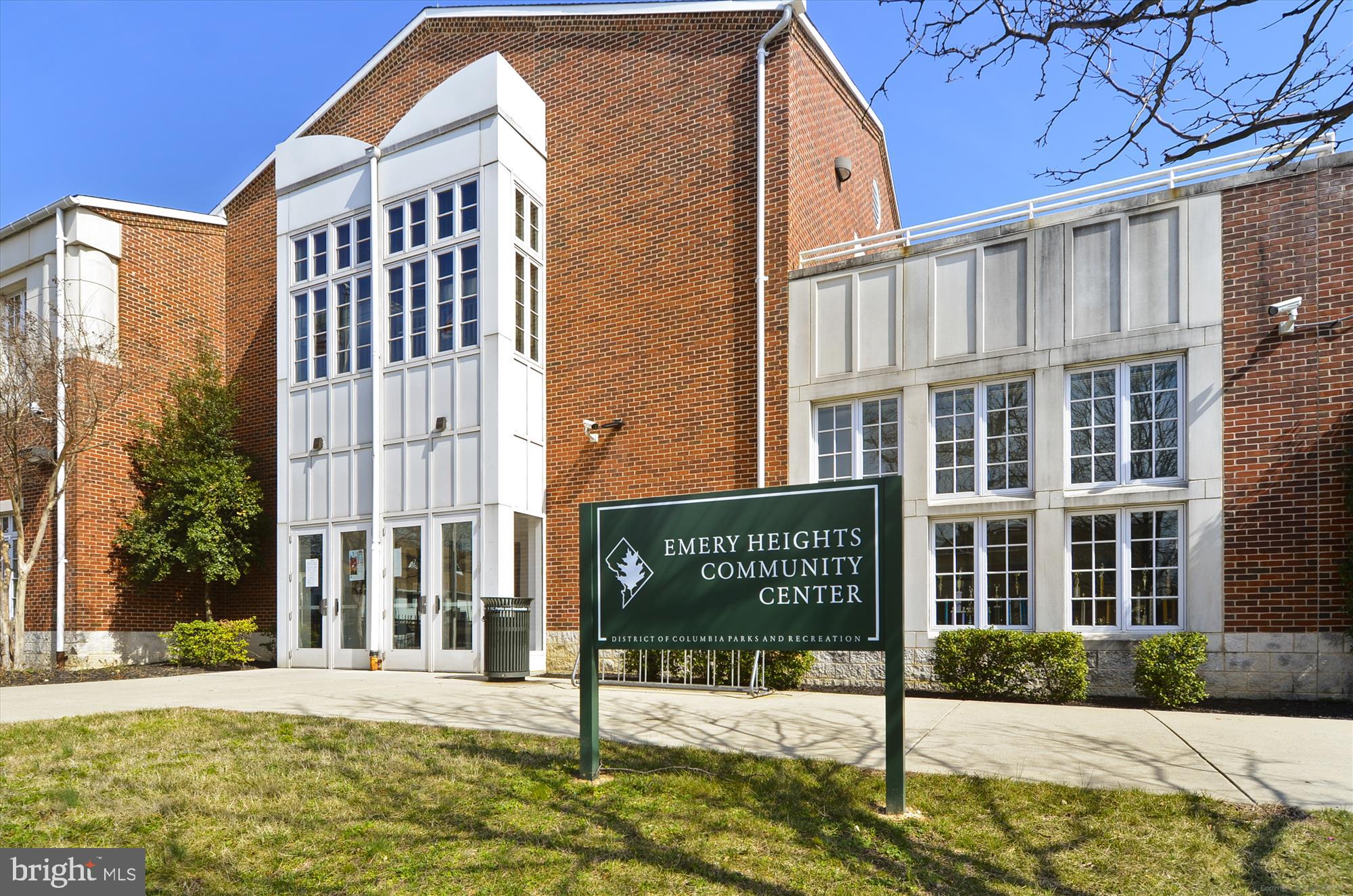 922 Madison Street Northwest, Unit 201 Washington, DC 20011 - Photo 28 of 34 a sign on the side of a building
