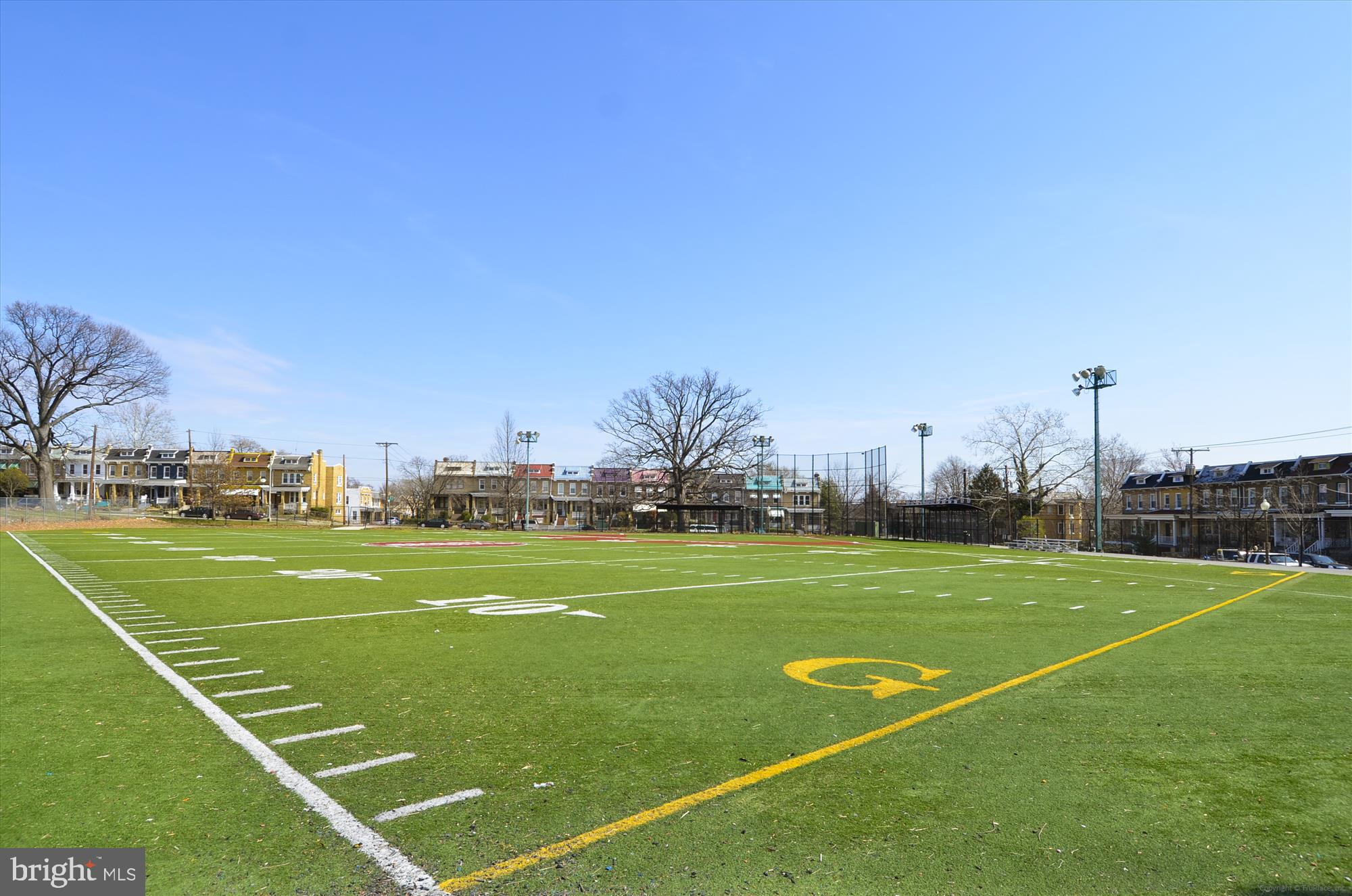 922 Madison Street Northwest, Unit 201 Washington, DC 20011 - Photo 31 of 34 a view of a tennis court