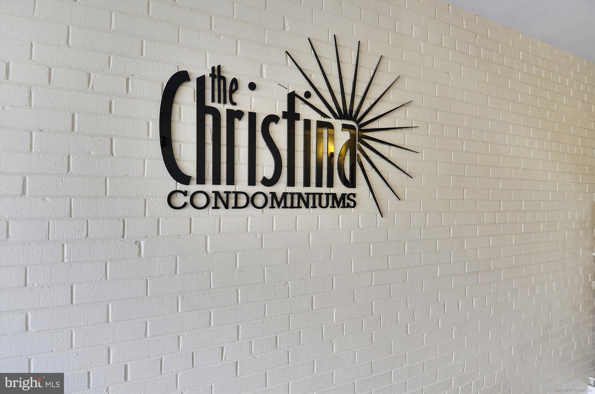 922 Madison Street Northwest, Unit 201 Washington, DC 20011 - Photo 4 of 34