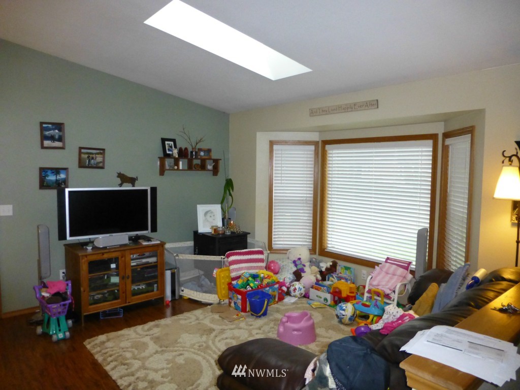 506 Reiner Road Gold Bar, WA 98251 - Photo 2 of 13 Gallery Image 2