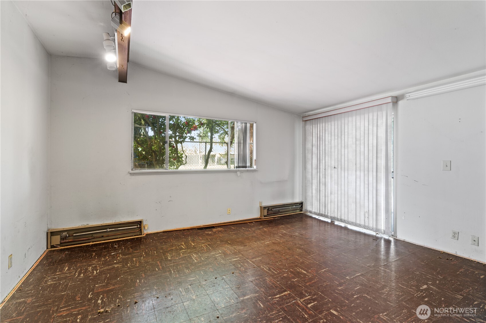 9012 Northeast 178th Street Bothell, WA 98011 - Photo 13 of 30 an empty room with windows