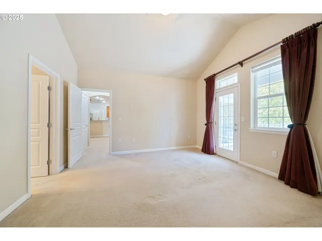 $404,000 | 6840 Summerlinn Way, West Linn, OR 97068