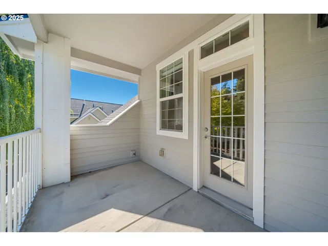 $404,000 | 6840 Summerlinn Way, West Linn, OR 97068