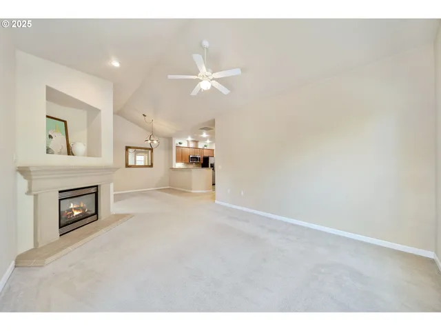 $404,000 | 6840 Summerlinn Way, West Linn, OR 97068