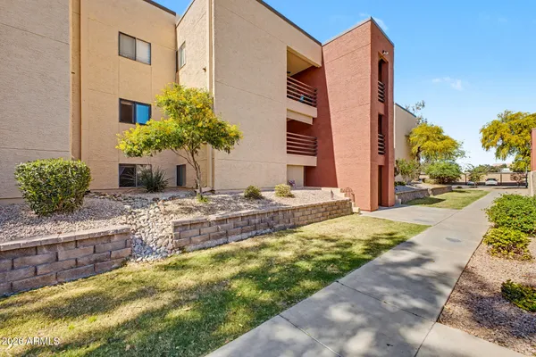 $232,000 | 1340 North Recker Road, Unit 210, Mesa, AZ 85205