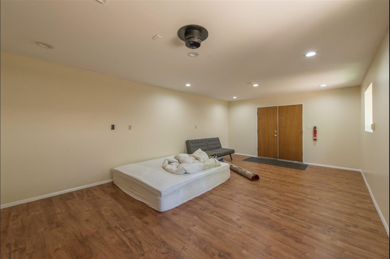10659 Torrey Pine Road Truckee, CA 96161 - Photo 17 of 20 Gallery Image 17