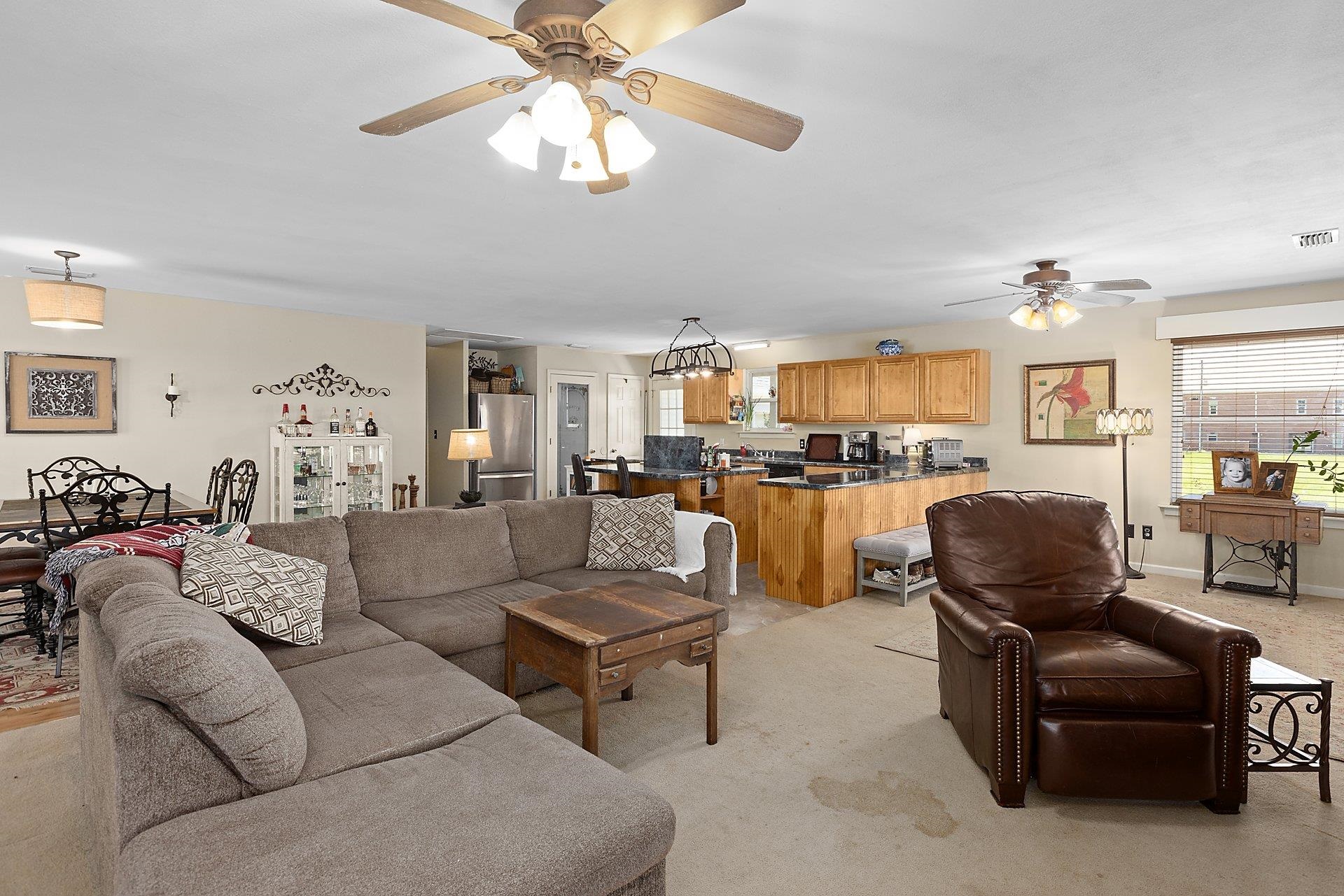 24675 Ulrich Lane Elberta, AL 36530 - Photo 8 of 21 Living Area