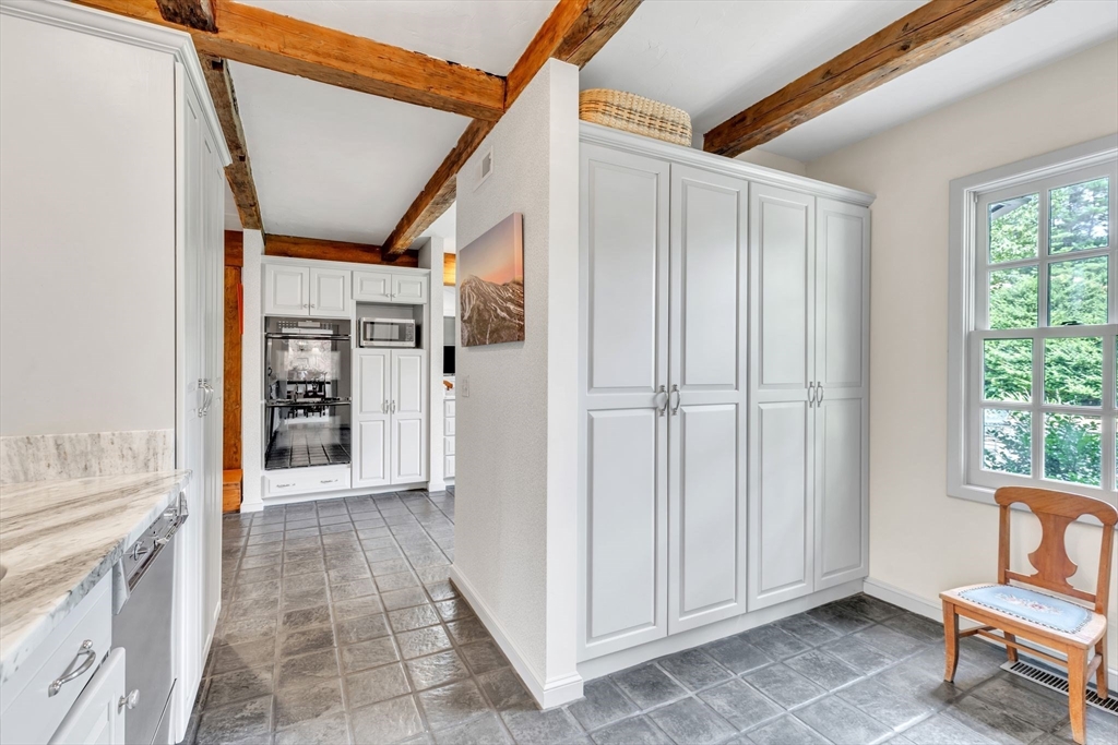 147 Shaker Road Longmeadow, MA 01106 - Photo 11 of 42 a bathroom with a tub and shower