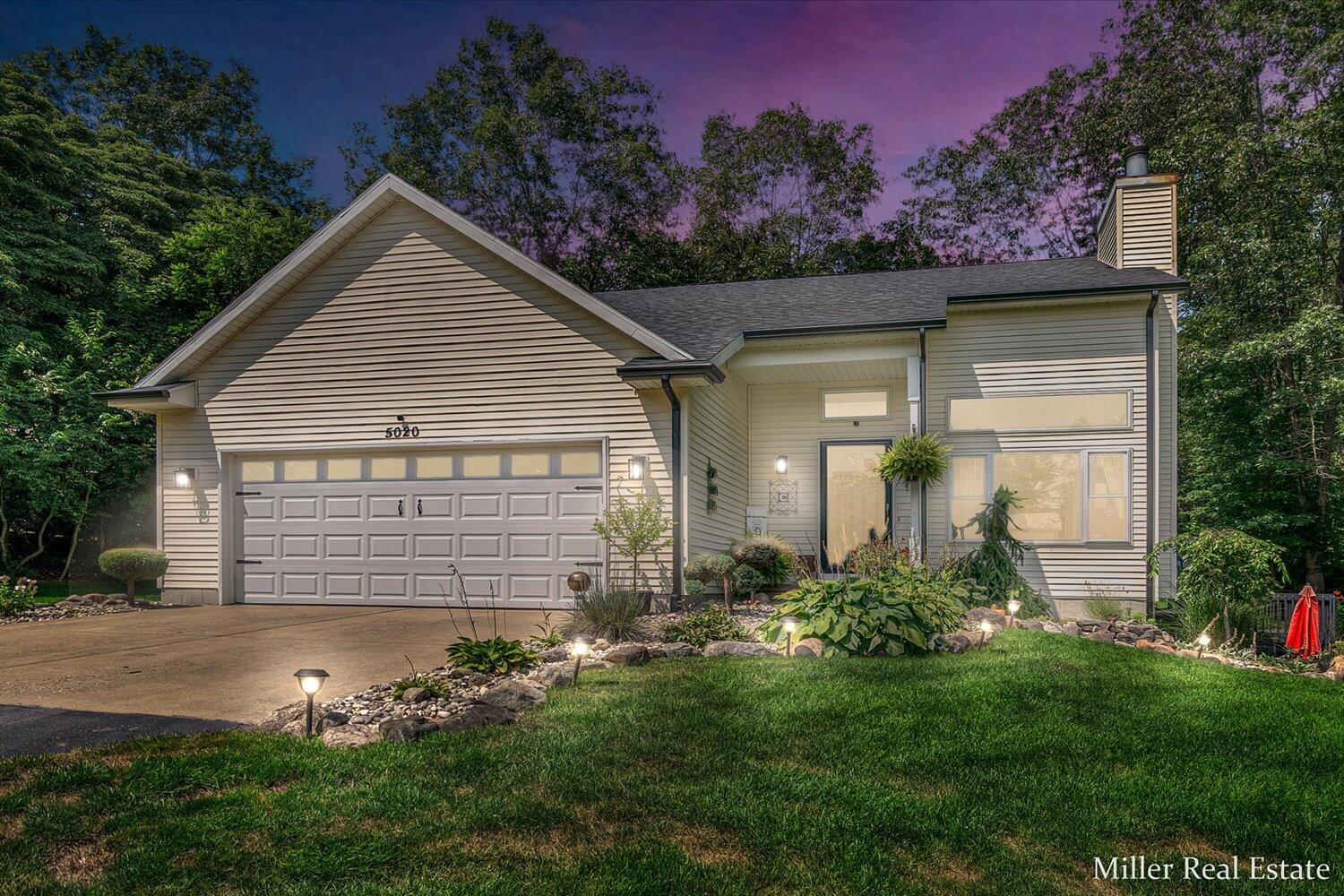 5020 Roundtree Drive Middleville, MI 49333 - Photo 2 of 30 02-WM5020Roundtree-24