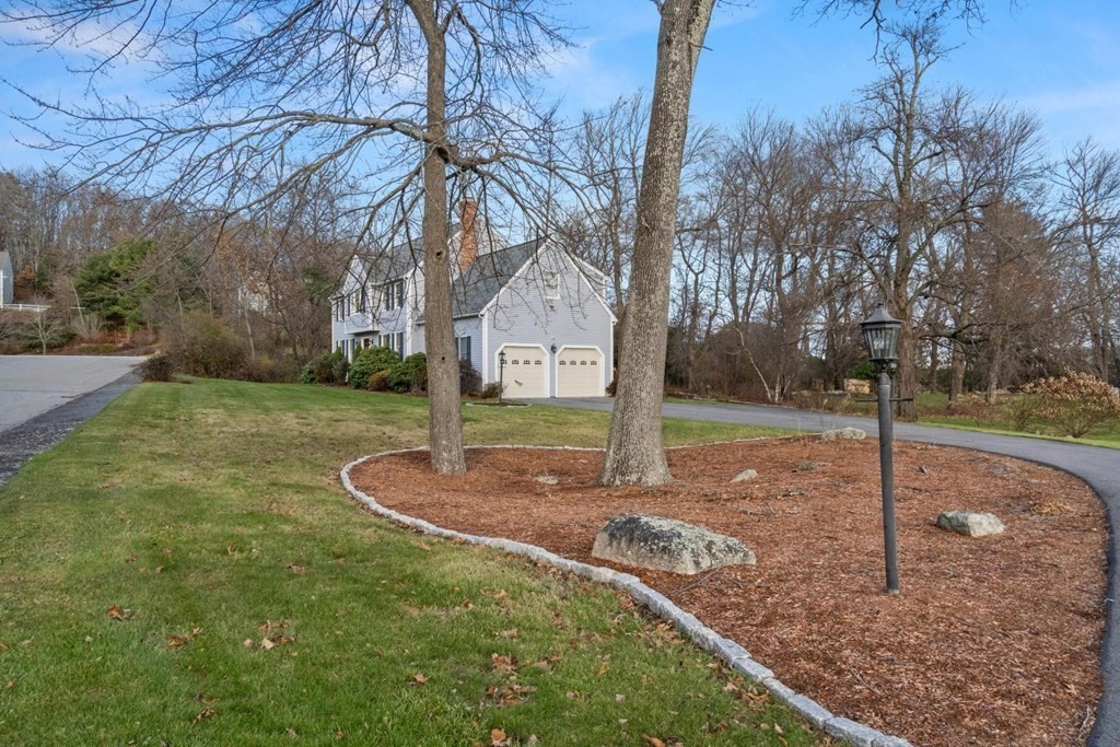 170 Morrissey Road Marlborough, MA 01752 - Photo 3 of 27 Gallery Image 3