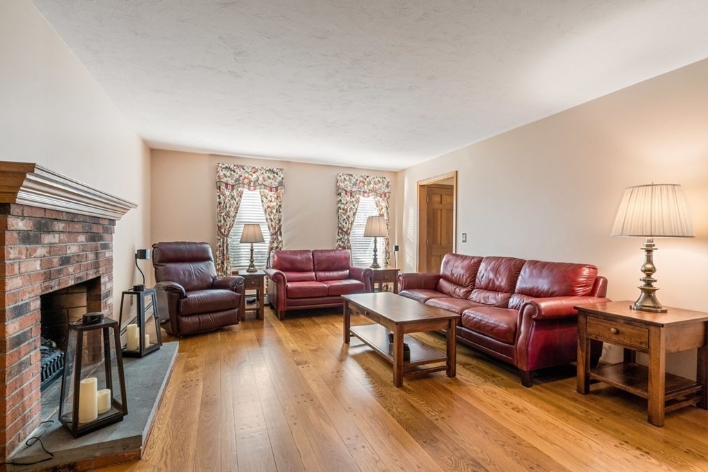 170 Morrissey Road Marlborough, MA 01752 - Photo 10 of 27 Gallery Image 10