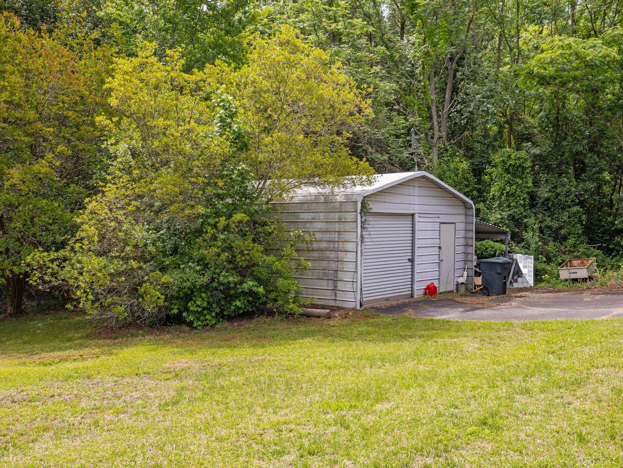 2728 Compton Bridge Road Campobello, SC 29322 - Photo 32 of 35