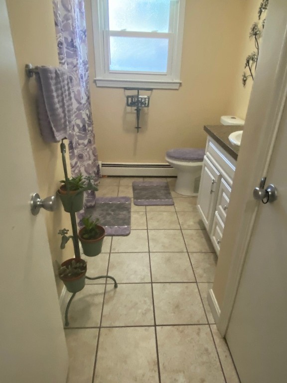 240 Unit Street Providence, RI 02909 - Photo 14 of 17 242 Unit - Bathroom
