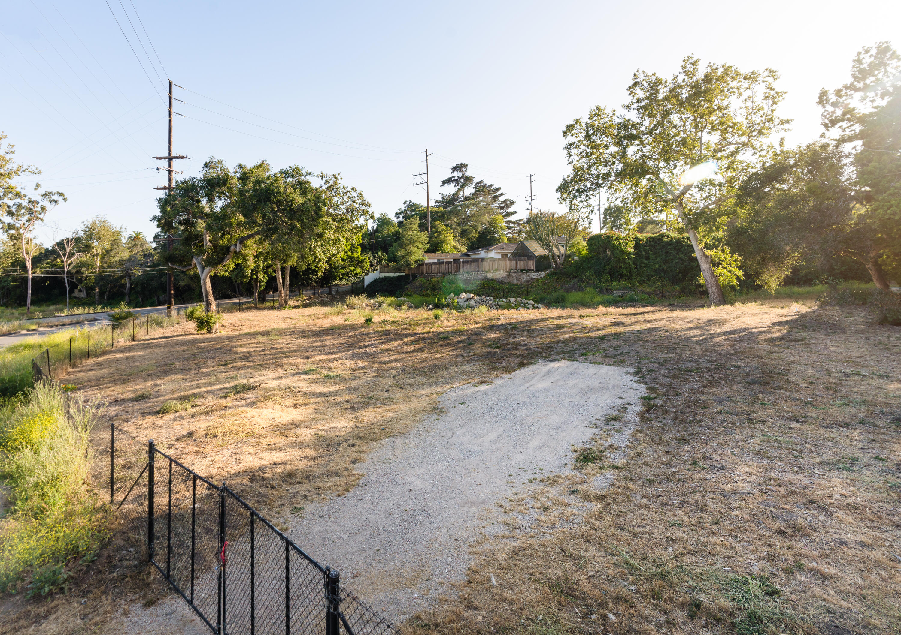 319 Hot Springs Road Santa Barbara, CA 93108 - Photo 5 of 8 a view of a basketball court
