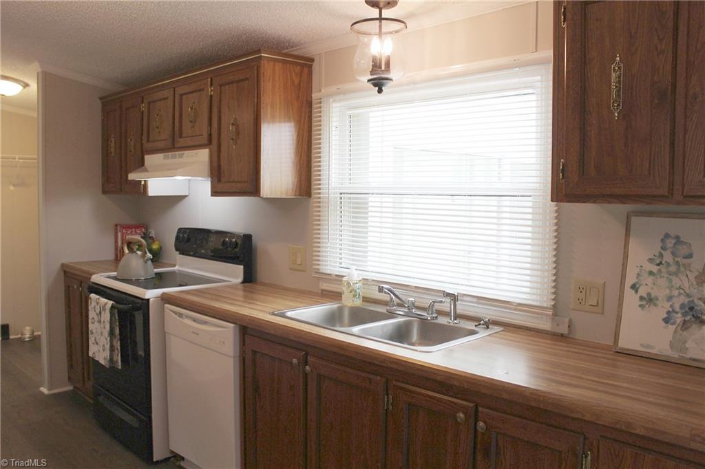 4550 Thompson Mill Road Graham, NC 27253 - Photo 13 of 30 Gallery Image 13