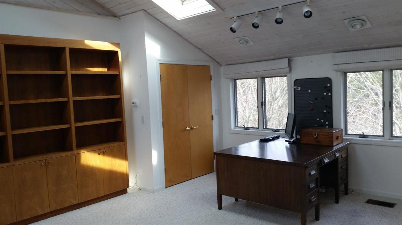 381 Great Oak Road, Unit 25 Mashpee, MA 02649 - Photo 18 of 30 Carpeted 3rd Floor Versatile Space