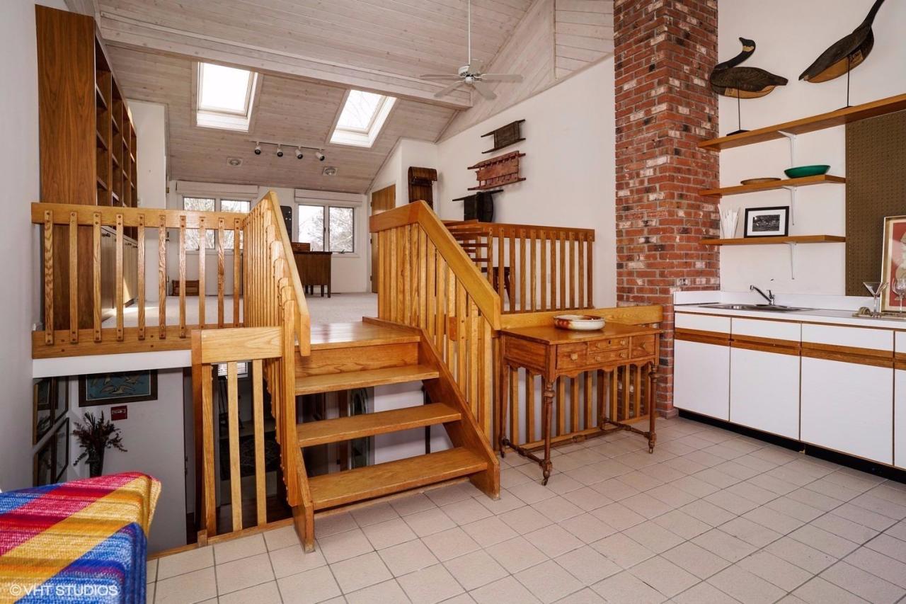381 Great Oak Road, Unit 25 Mashpee, MA 02649 - Photo 19 of 30 Spacious and versatile 3rd floor