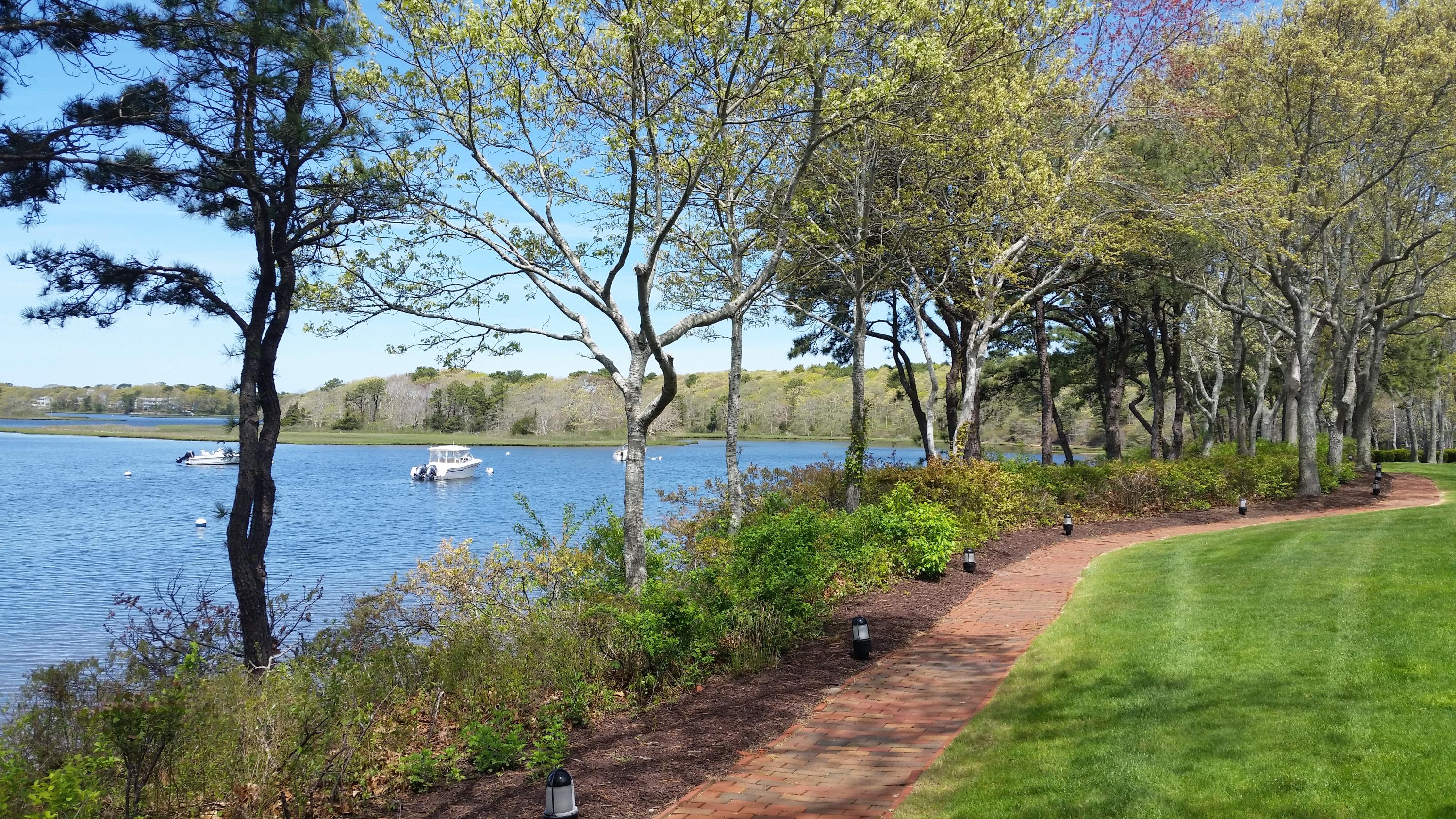 381 Great Oak Road, Unit 25 Mashpee, MA 02649 - Photo 9 of 30 20170520_120805