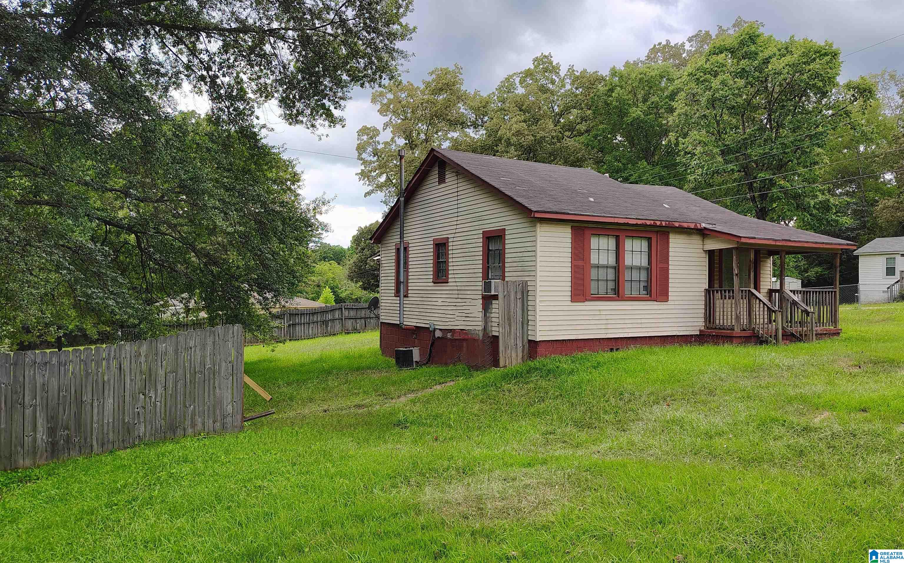 236 7th Avenue Pleasant Grove, AL 35127 - Photo 2 of 18