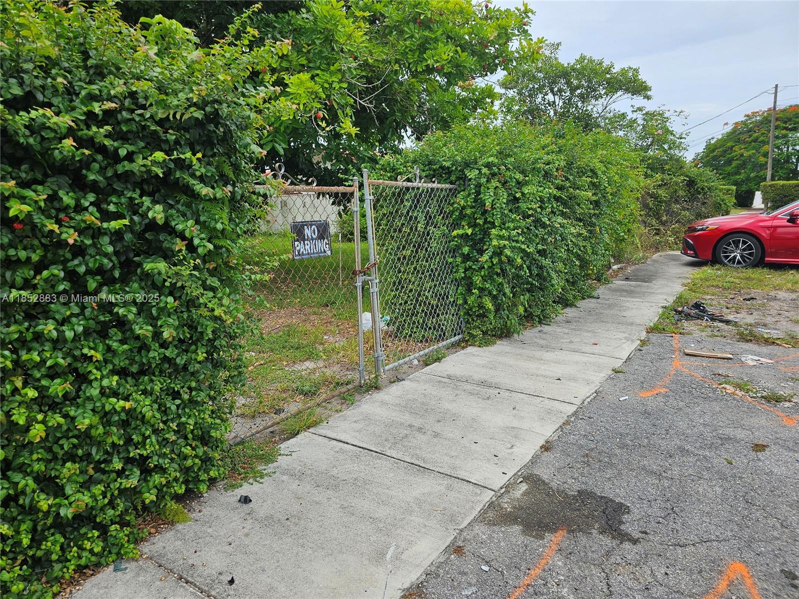 0 East 52nd Hialeah, FL 33013 - Photo 6 of 8