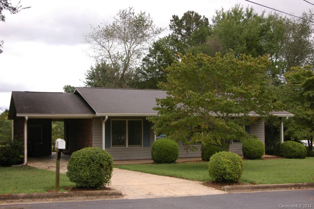 1521 Robin Road Newton, NC 28658 - Photo 1 of 13 Gallery Image 1