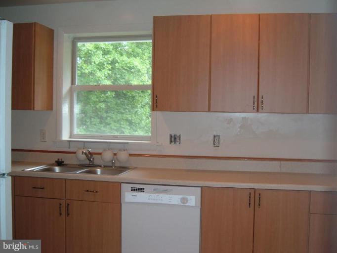 167 Doc Stone Road Stafford, VA 22556 - Photo 14 of 23 Kitchen #3
