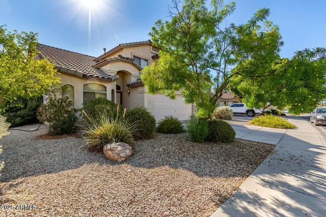 $460,000 | 2622 North 110th Drive, Avondale, AZ 85392