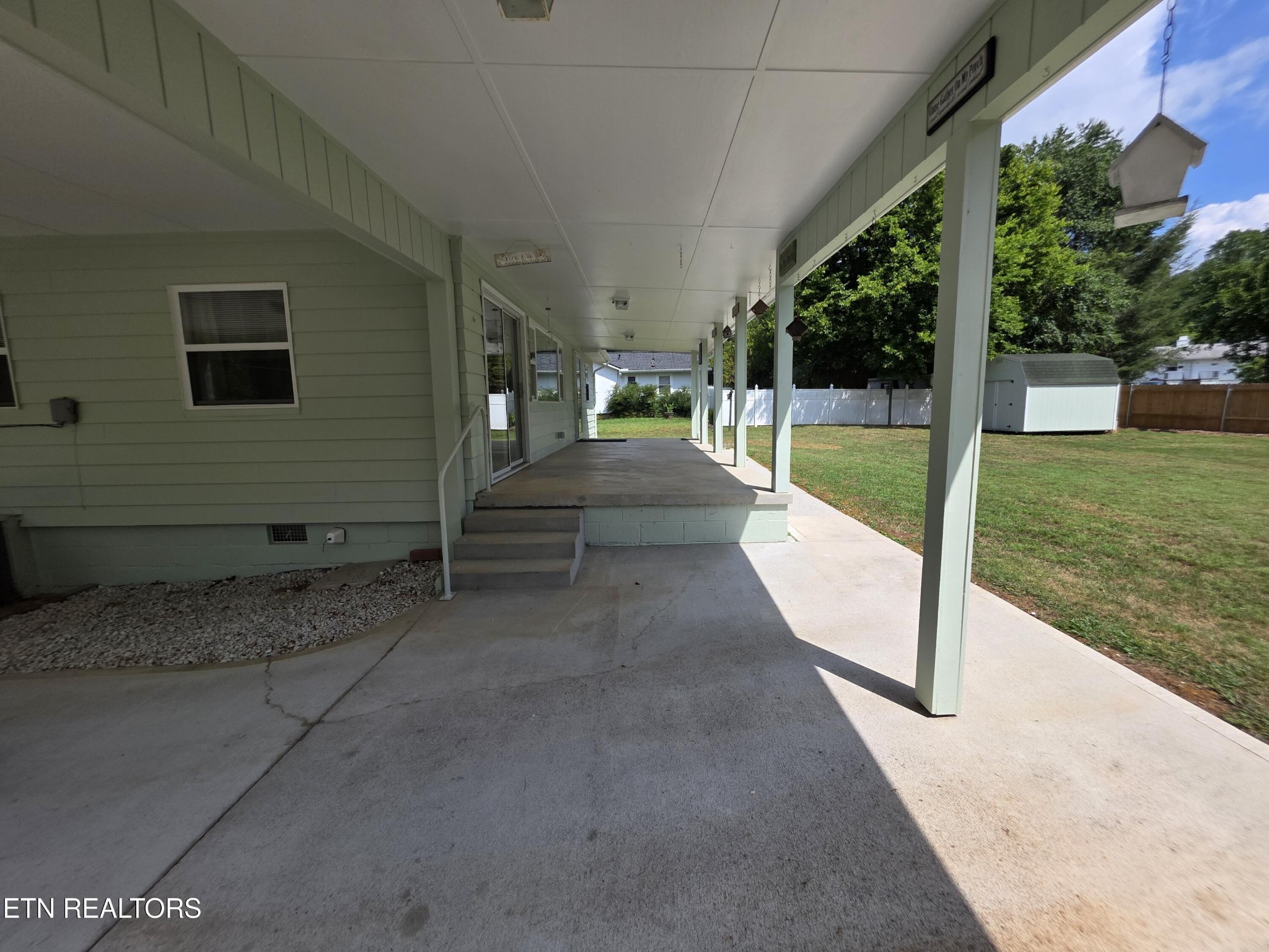 107 West Pawley Road Oak Ridge, TN 37830 - Photo 3 of 30