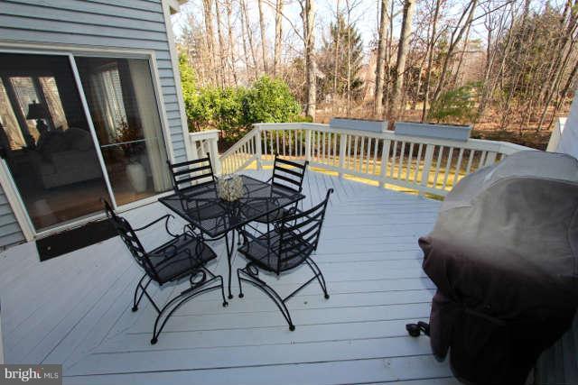 1330 Wedgewood Manor Way Reston, VA 20194 - Photo 25 of 30 a view of a chairs and table in the balcony