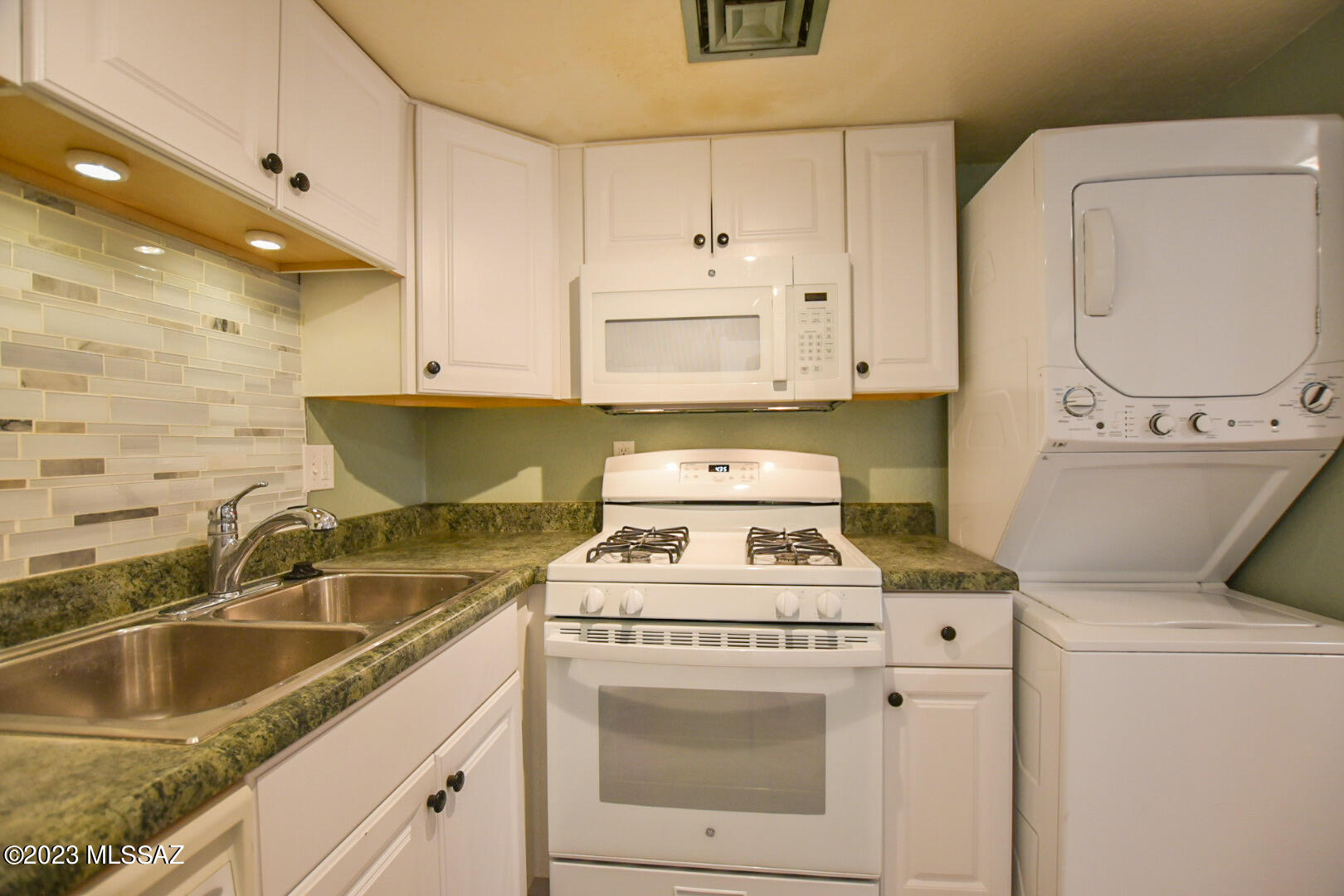 3750 North Country Club Road, Unit 5 Tucson, AZ 85716 - Photo 9 of 26 Gallery Image 9