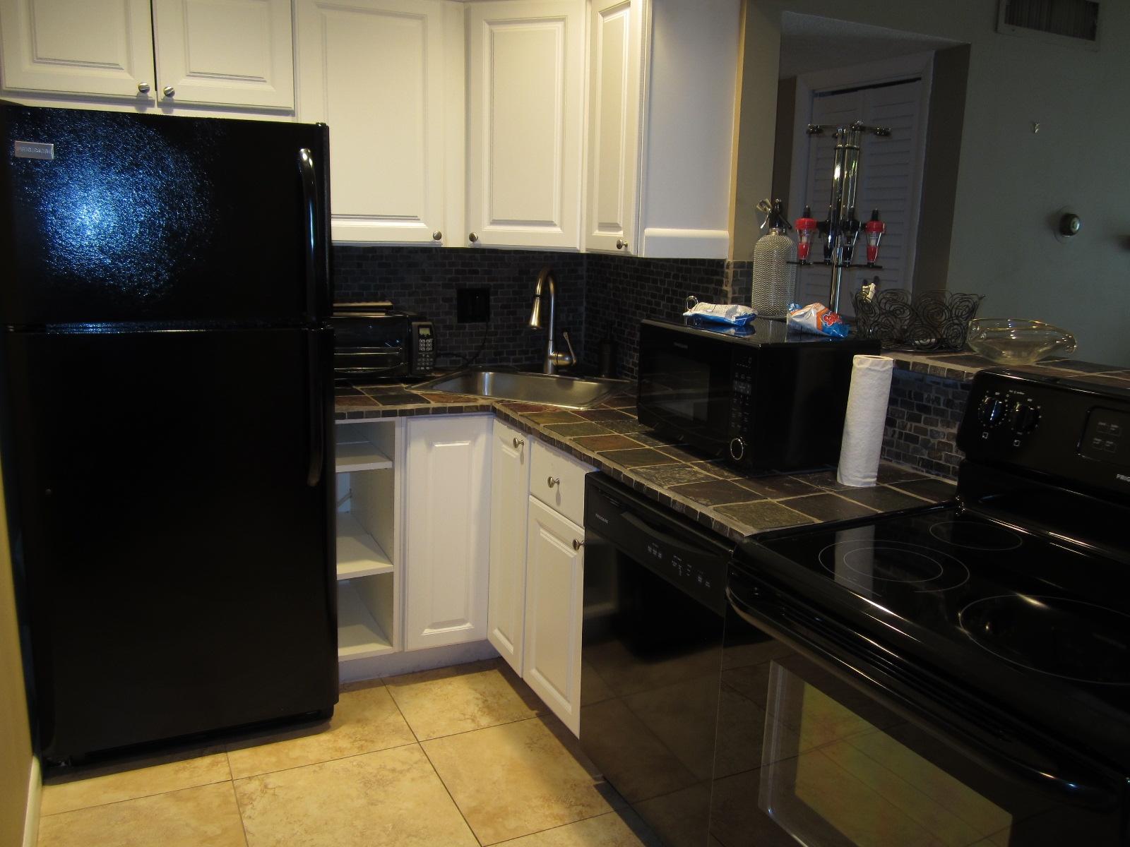 616 Northwest 13th Street, Unit 24 Boca Raton, FL 33486 - Photo 11 of 23 kitchen