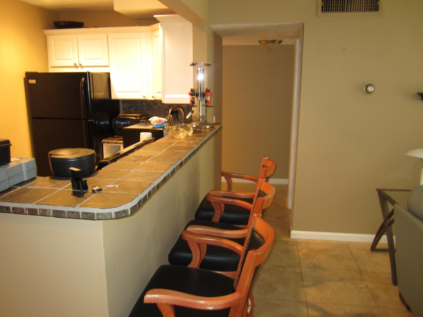 616 Northwest 13th Street, Unit 24 Boca Raton, FL 33486 - Photo 13 of 23 bar