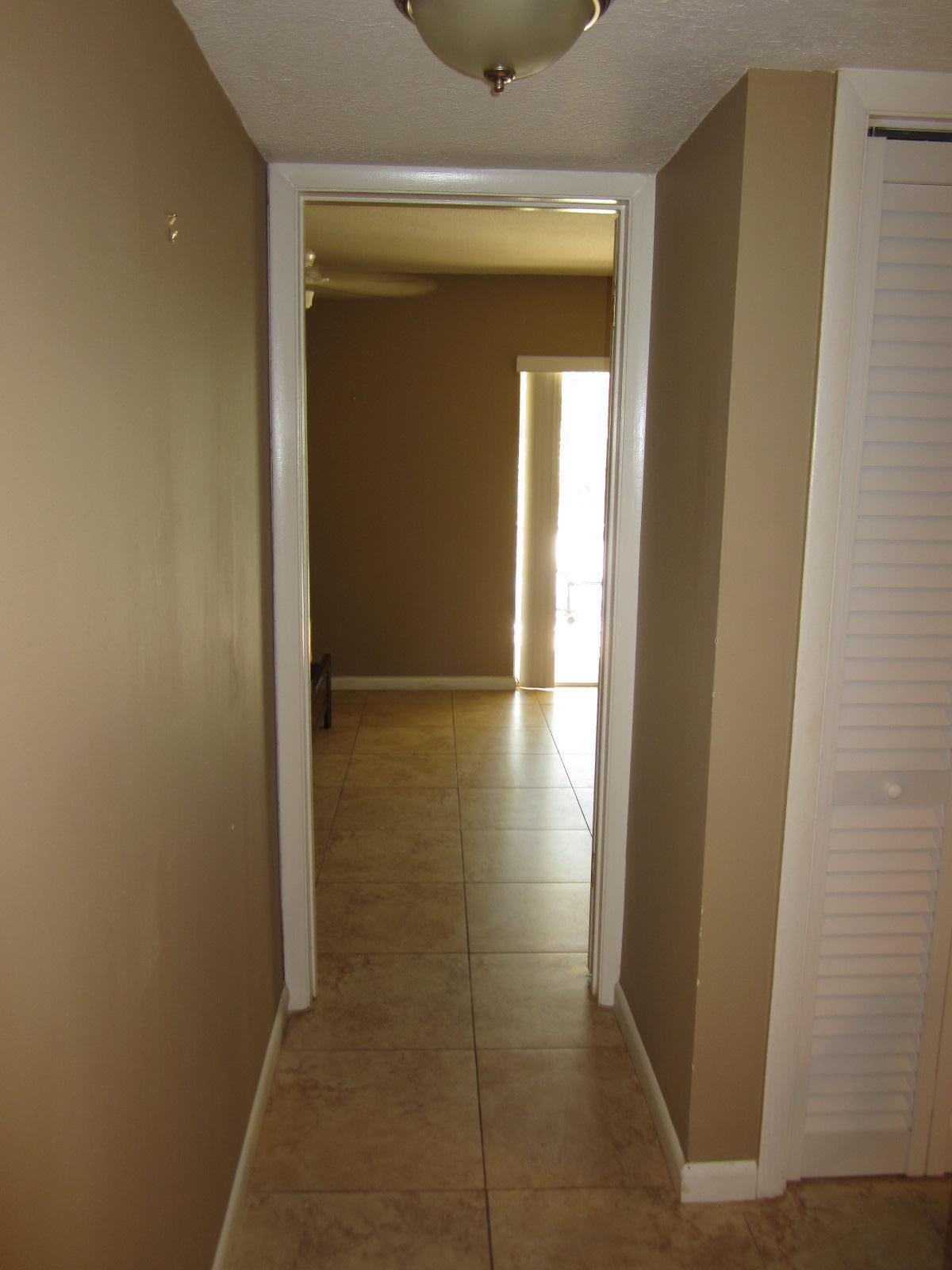 616 Northwest 13th Street, Unit 24 Boca Raton, FL 33486 - Photo 15 of 23 Hallway