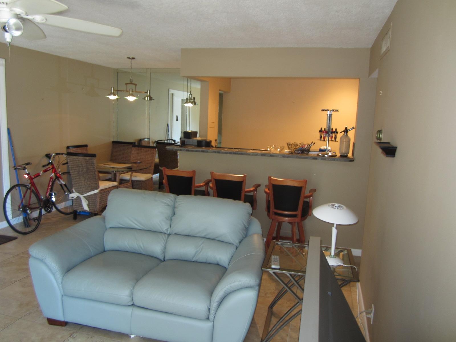616 Northwest 13th Street, Unit 24 Boca Raton, FL 33486 - Photo 4 of 23 Living Area