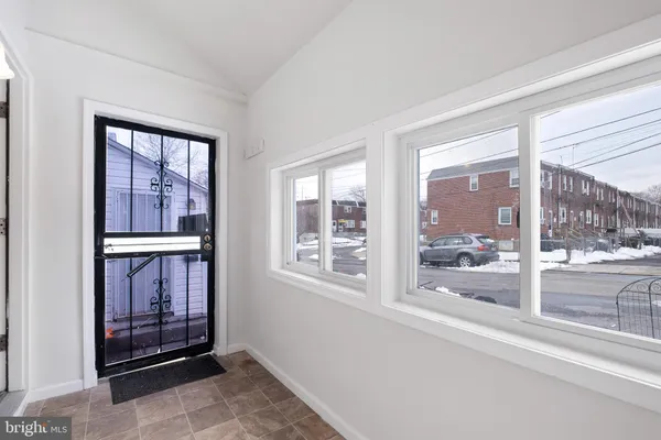 $170,000 | 403 South 6th Street, Darby, PA 19023