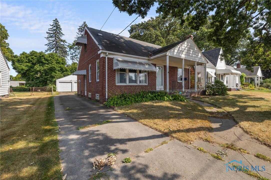 4534 Douglas Road Toledo, OH 43613 - Photo 1 of 33 Gallery Image 1