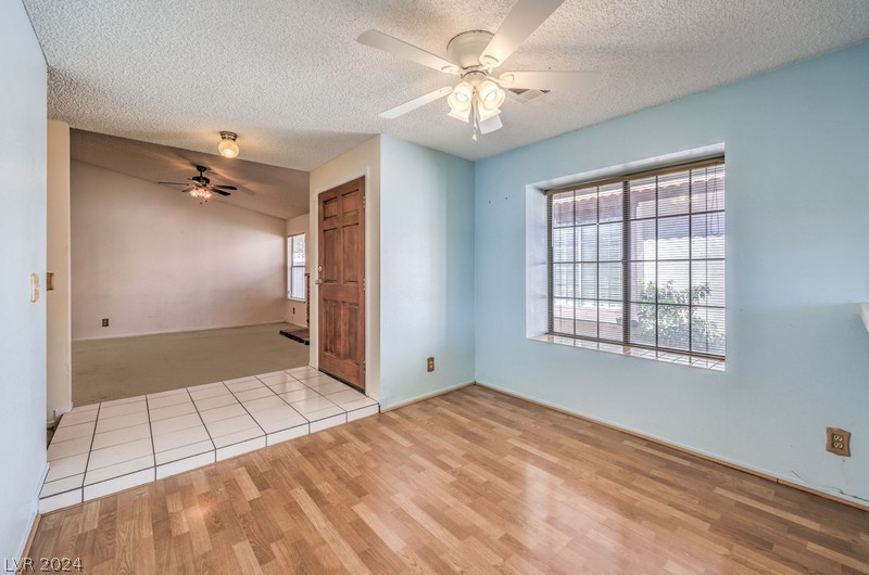 6525 Deadwood Road Las Vegas, NV 89108 - Photo 5 of 23