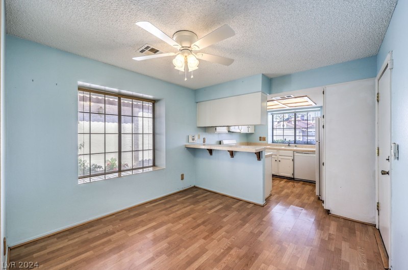 6525 Deadwood Road Las Vegas, NV 89108 - Photo 6 of 23