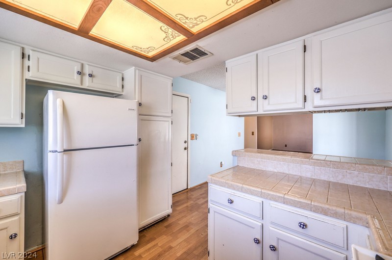 6525 Deadwood Road Las Vegas, NV 89108 - Photo 9 of 23