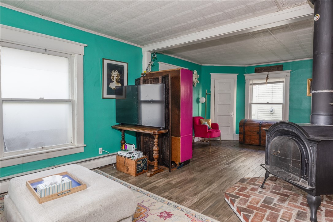 14 Elm Street Corning, NY 14830 - Photo 6 of 39 Living room