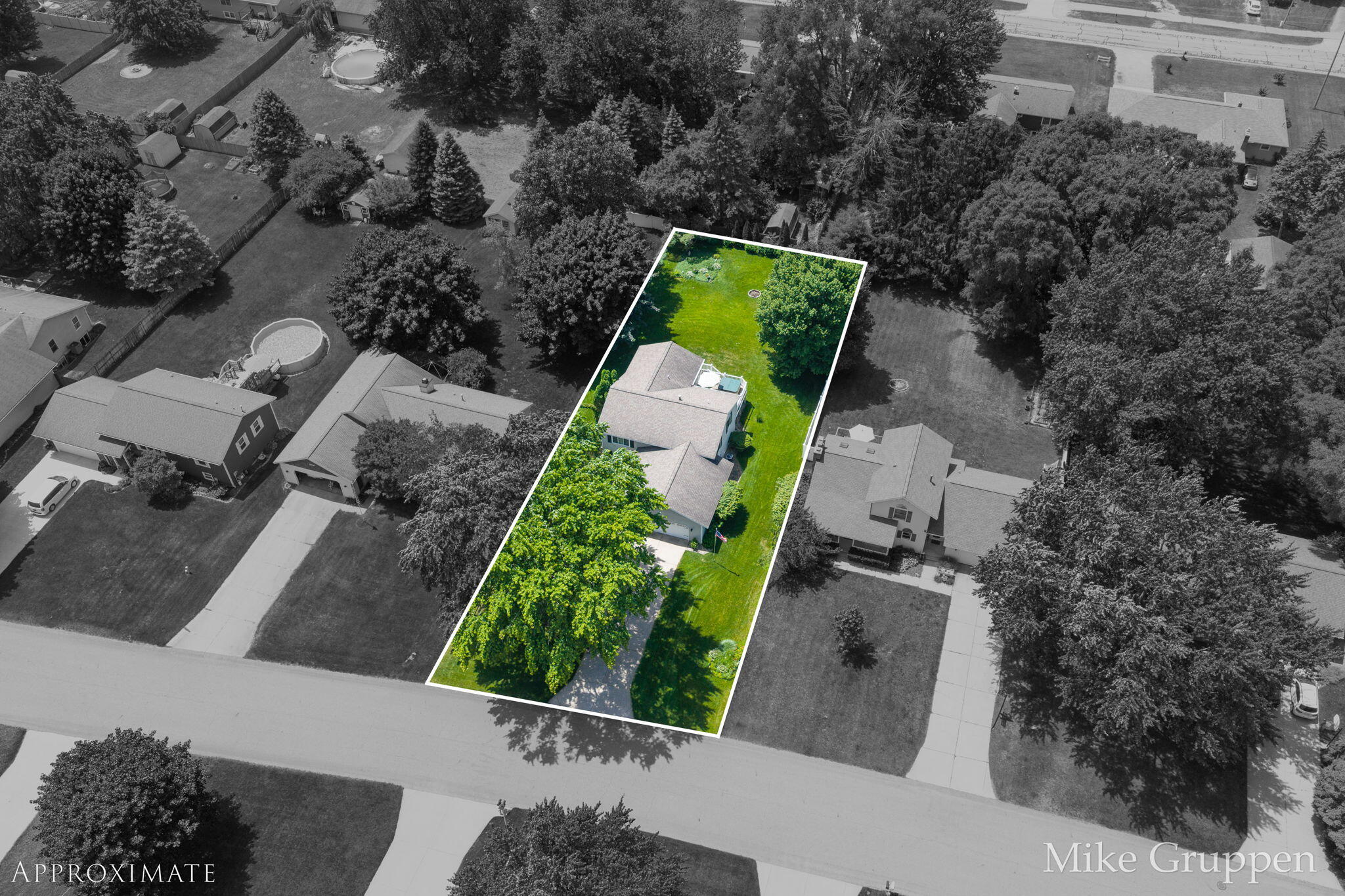 2565 Spring Court Zeeland, MI 49464 - Photo 5 of 49 5-web-or-mls-2565 Spring Court-060