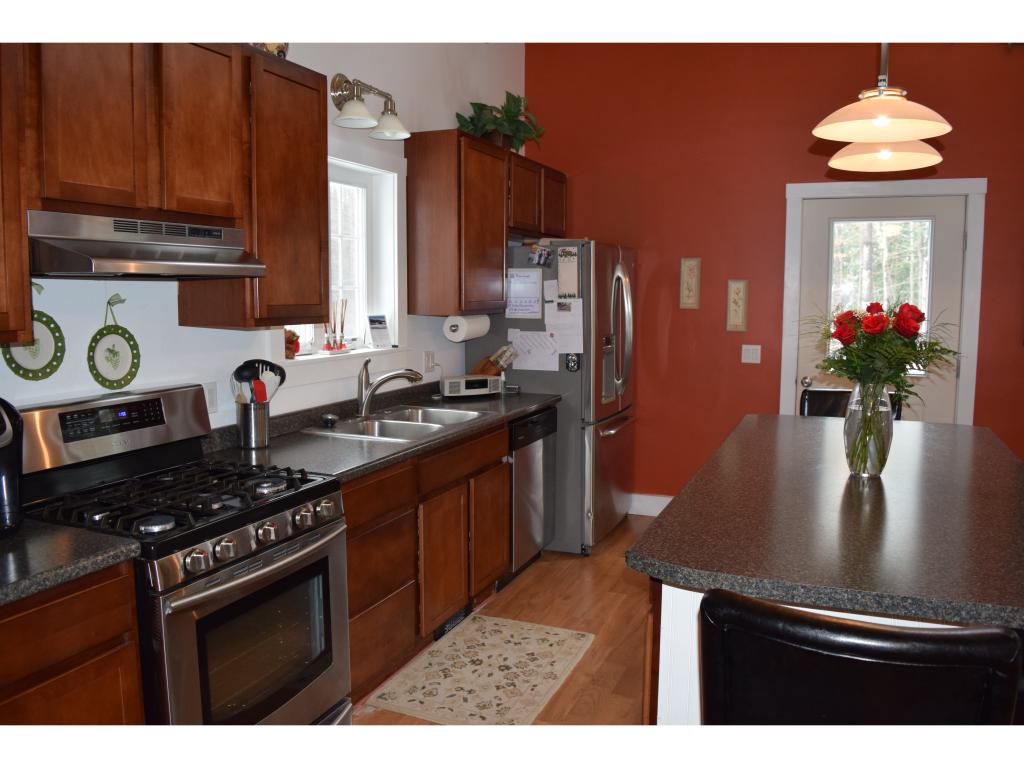 21 Wheatley Road Hinesburg, VT 05461 - Photo 3 of 23