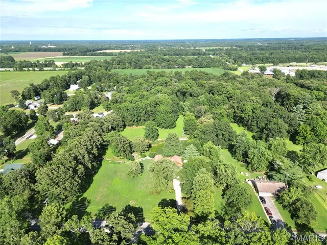 $260,000 | 3638 Hotze Road, Salem, IL 62881