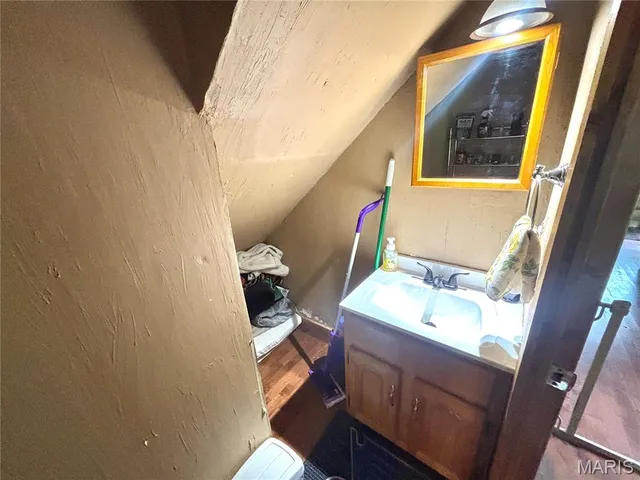 $260,000 | 3638 Hotze Road, Salem, IL 62881