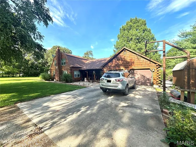 $260,000 | 3638 Hotze Road, Salem, IL 62881