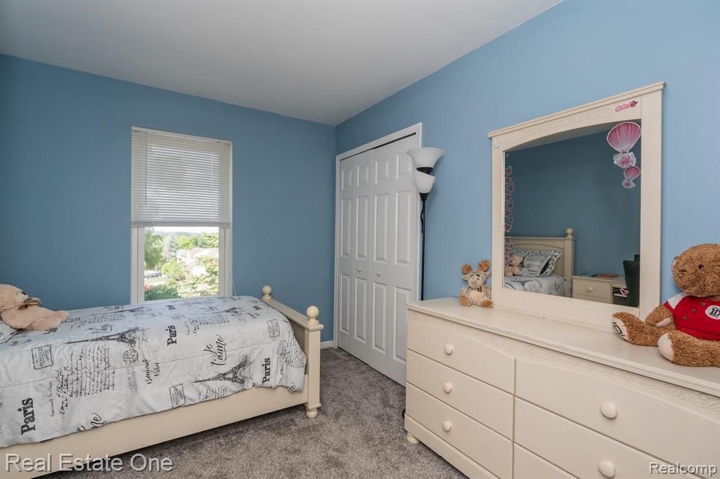 523 Whitney Drive Rochester Hills, MI 48307 - Photo 28 of 34