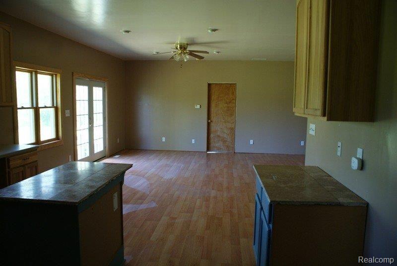 370 Columbiaville Road Columbiaville, MI 48421 - Photo 8 of 16 DSC01063.JPG