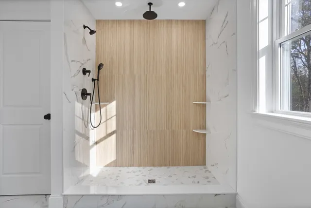 $1,950,000 | 6 Colonel Rolls Drive, Westford, MA 01886