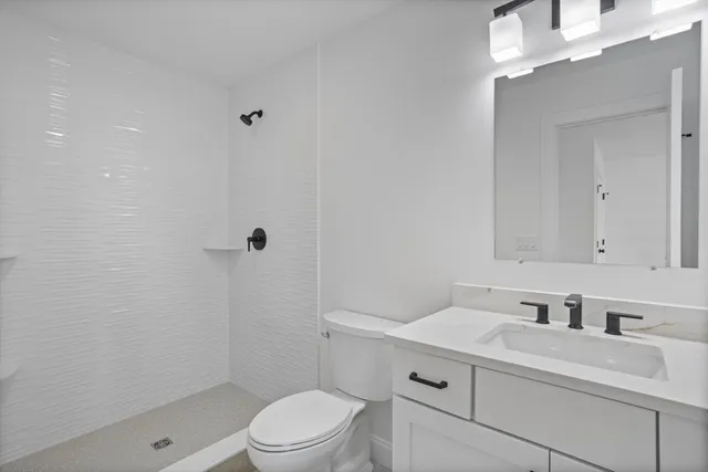 $1,950,000 | 6 Colonel Rolls Drive, Westford, MA 01886