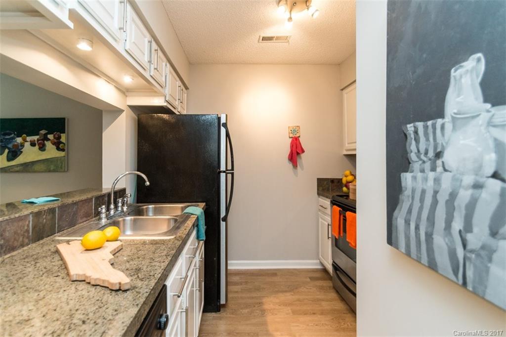 5003 Sharon Road, Unit I Charlotte, NC 28210 - Photo 14 of 22